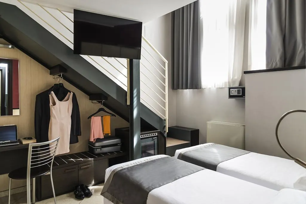 Ibis Styles Milano Centro Hotel 3*, Milan